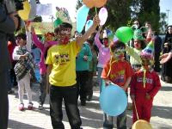 جشن بادبادکها در پارک سلامت شهرستان گیلانغرب