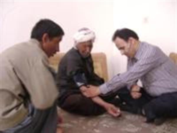 ویزیت رایگان بیماران روستای محروم نعل شکن سومار
