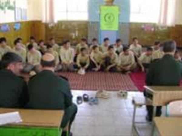 برگزاری جلسات آموزشی نوجوانان درطرح هجرت3 درشهرستان گیلانغرب