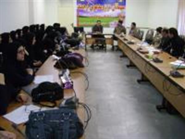 جلسه بررسی مشکلات مراکز بهداشتی درمانی در شهرستان گیلان غرب برگزار گردید
