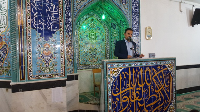 سخنرانی در مسجد جامع