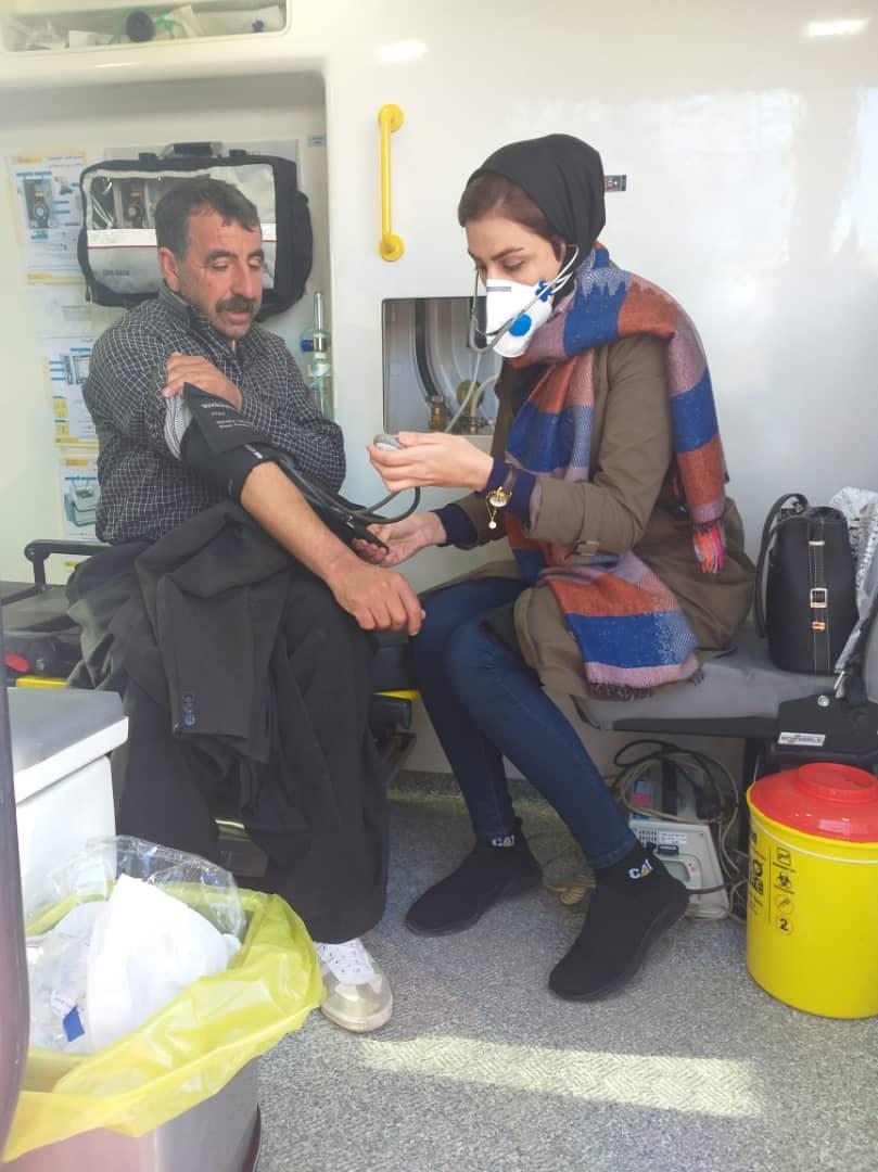 حضور تیم پزشکی مرکز بهداشت شهرستان گیلان غرب در مراسم راهپیمایی 22 بهمن