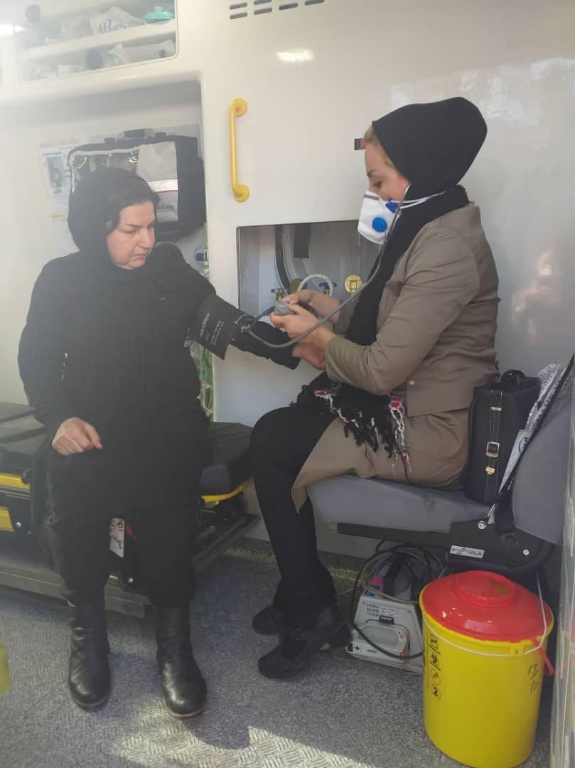 حضور تیم پزشکی مرکز بهداشت شهرستان گیلان غرب در مراسم راهپیمایی 22 بهمن