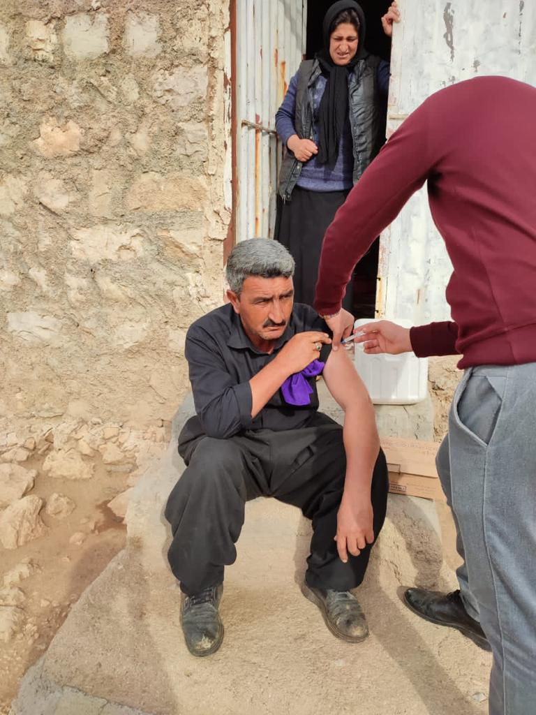 واکسیناسیون بیماری کووید19 عشایر  شهرستان گیلان غرب