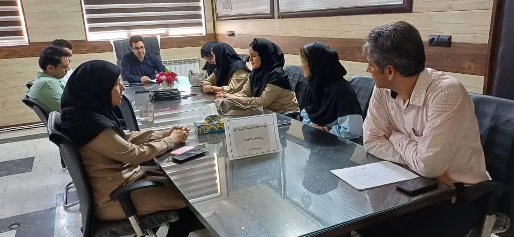 جلسه نسخه نویسی الکترونیکی و نظام ارجاع و نوبت دهی پزشکان خانواده: